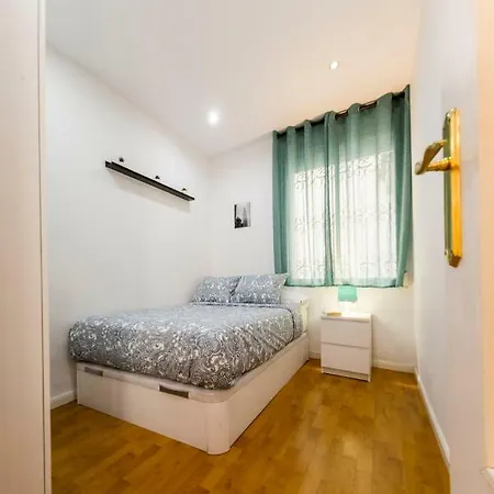 Colegiata Apartment Madrid Exterior photo